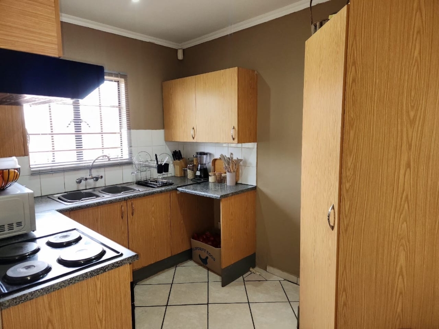 3 Bedroom Property for Sale in Azalea Park North West